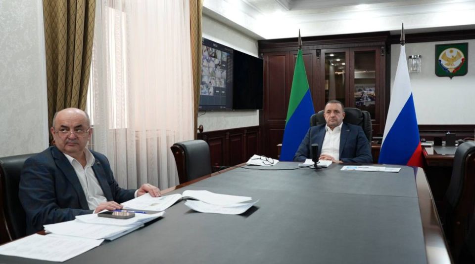 ������� ��������� ������ ������� � ��������� ������������ ����� ��