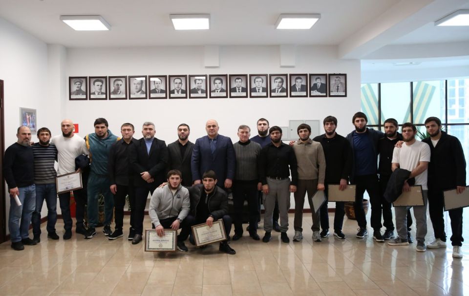 ����� ������� ������ ������� � ������������ � ��������� �������������� ������� �� ������� ������ ������ ����� �������, ������� ������ � �����������