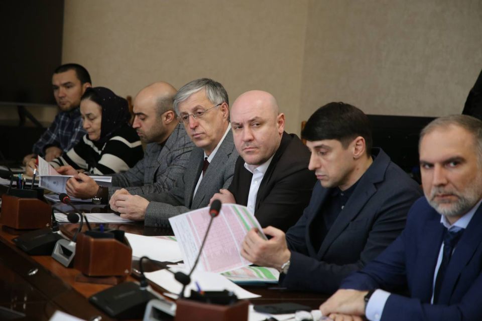 В Министерстве экономики и территориального развития Республики Дагестан продолжается серия рабочих встреч, нацеленных на повышение позиций региона в Национальном рейтинге состояния инвестиционного климата в субъектах... В Министерстве экономики и территориального развития Республики Дагестан продолжается серия рабочих встреч, нацеленных на повышение позиций региона в Национальном рейтинге состояния инвестиционного климата в субъектах...