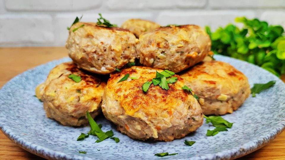 Секреты сочных котлет с квашеной капустой, которые стоит попробовать