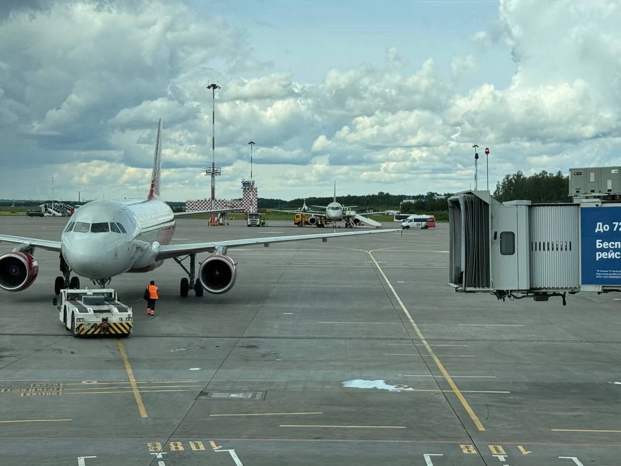 Гендиректор «Марва-Тур» Шамил Магомедов сообщил об отмене сегодняшнего рейса из Саудовской Аравии по маршруту Джидда–Махачкала в связи с текущей ситуацией на Ближнем Востоке