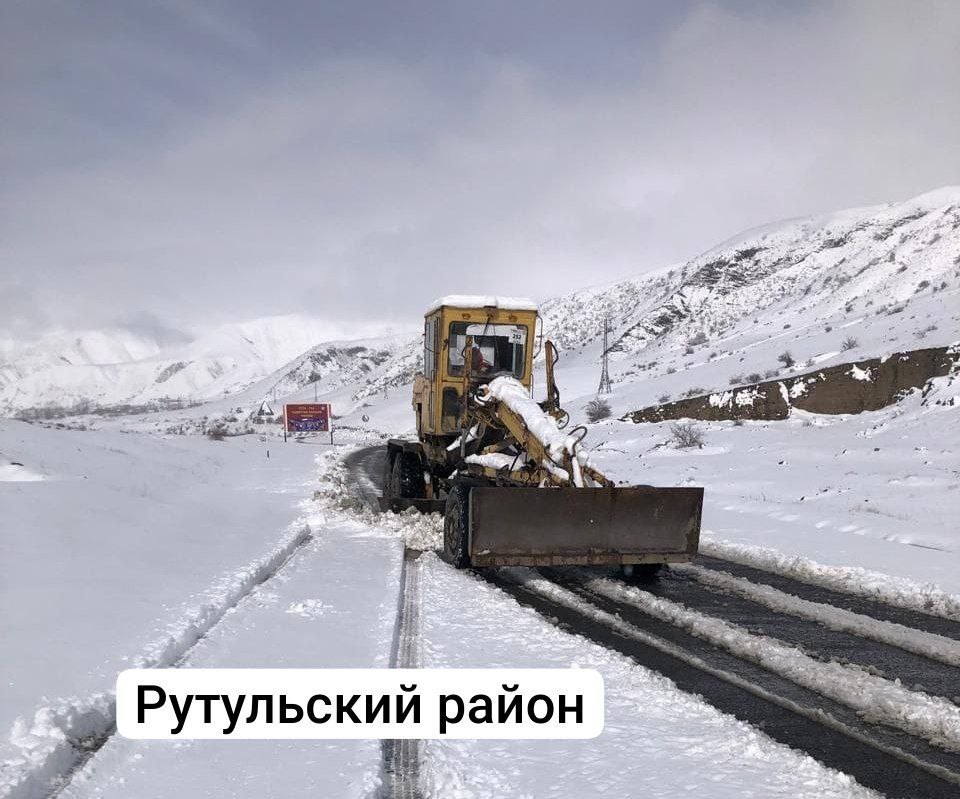 Дорожники Дагестана продолжают работы по содержанию и благоустройству дорог