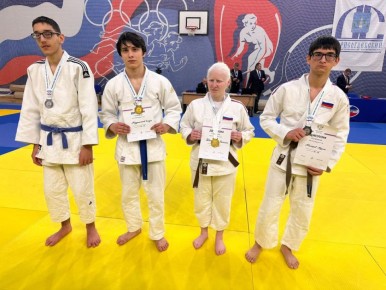 � ������������ ��������� ����������� ���������� ������ �� ����� (����� ������), �� ������� ������������� ��������� ��������� 4 ������: