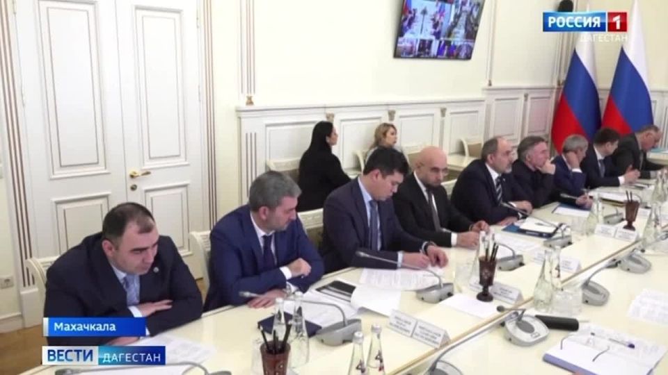 Сергей Меликов провёл ежемесячное заседание оперативного штаба