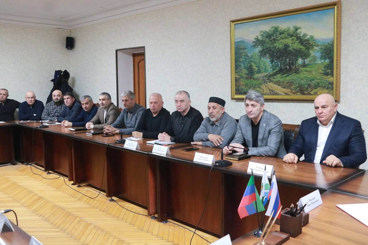 В Дербентском районе обсудили вопросы привлечения граждан на военную службу по контракту В Дербентском районе обсудили вопросы привлечения граждан на военную службу по контракту