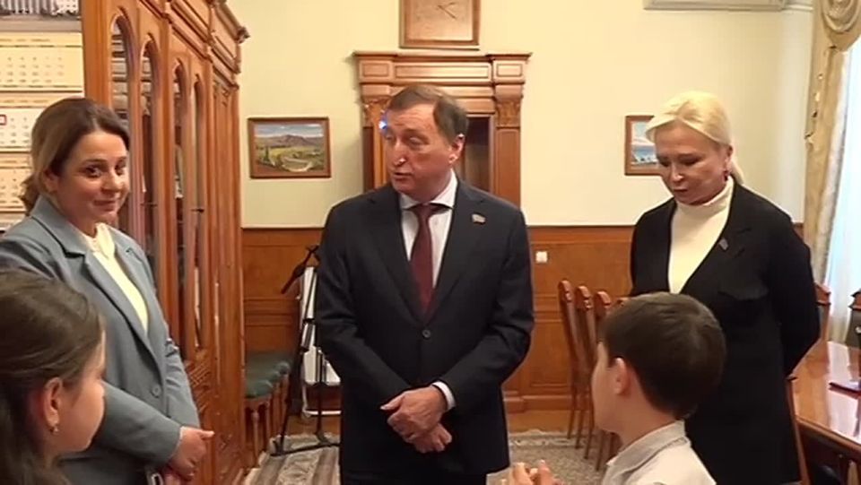 Заур Аскендеров встретился с юными чемпионами по ментальной арифметике из Бабаюрта