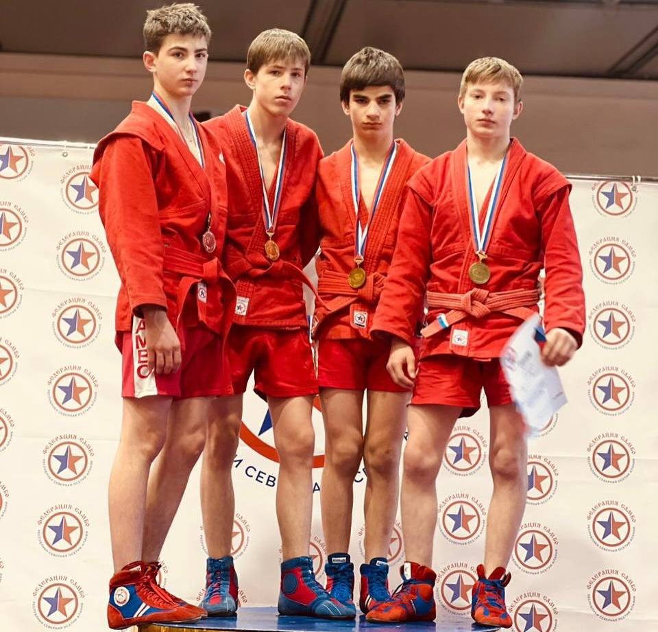 С 19 по 21 февраля 2026 года город Владикавказ стал ареной жарких схваток на Первенстве СКФО по самбо среди юношей и девушек 2010-2012 годов рождения С 19 по 21 февраля 2026 года город Владикавказ стал ареной жарких схваток на Первенстве СКФО по самбо среди юношей и девушек 2010-2012 годов рождения