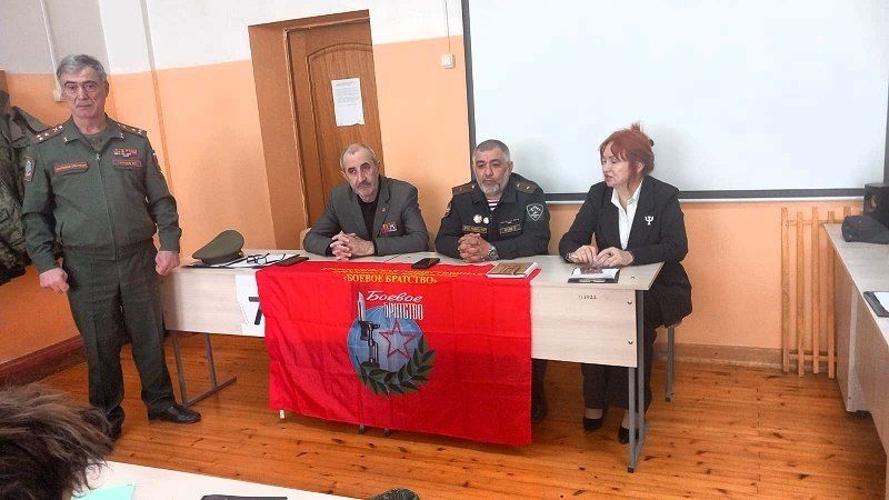 � ��������� ������ ������� ��������� � ���������� � �������� �����������