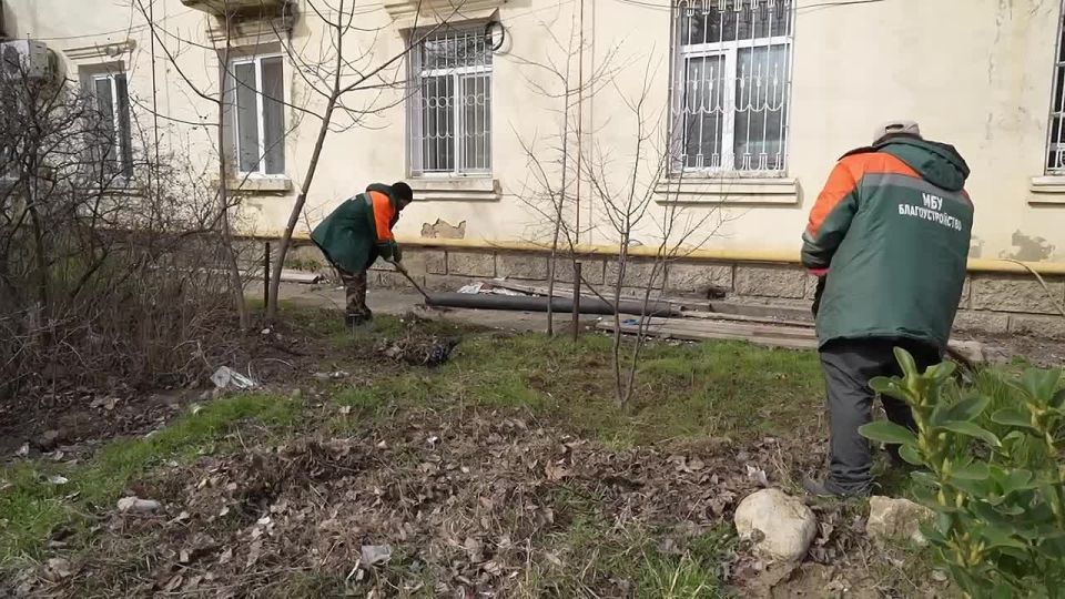 Санитарные работы на ул. Некрасова