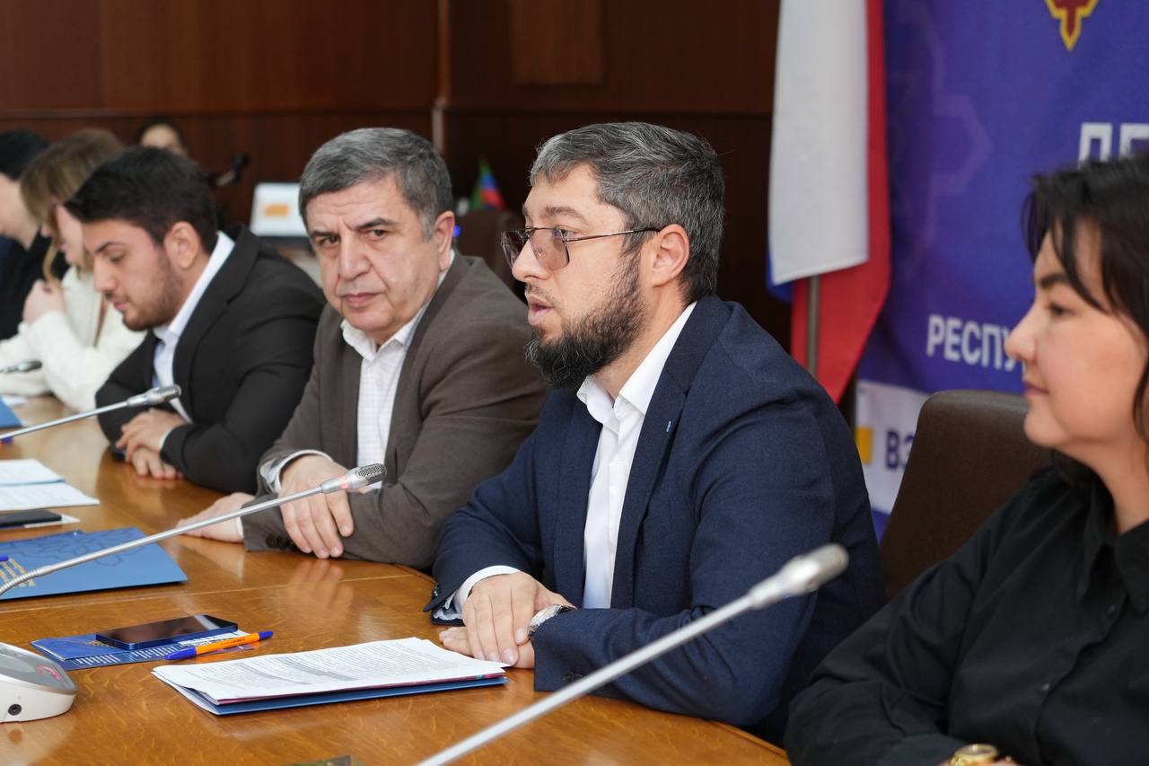 В Махачкале прошла первая республиканская конференция «День НКО – 2026» В Махачкале прошла первая республиканская конференция «День НКО – 2026»