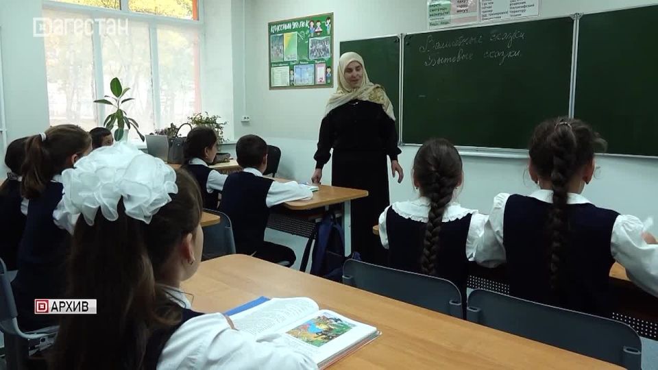 Произведения великих композиторов заменят школьные звонки