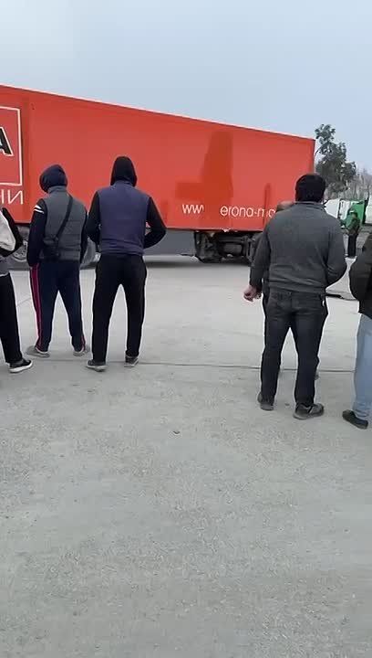 �������� ����� ����������� ����� �������� ������ �� ������� ����� � ������������ �������������