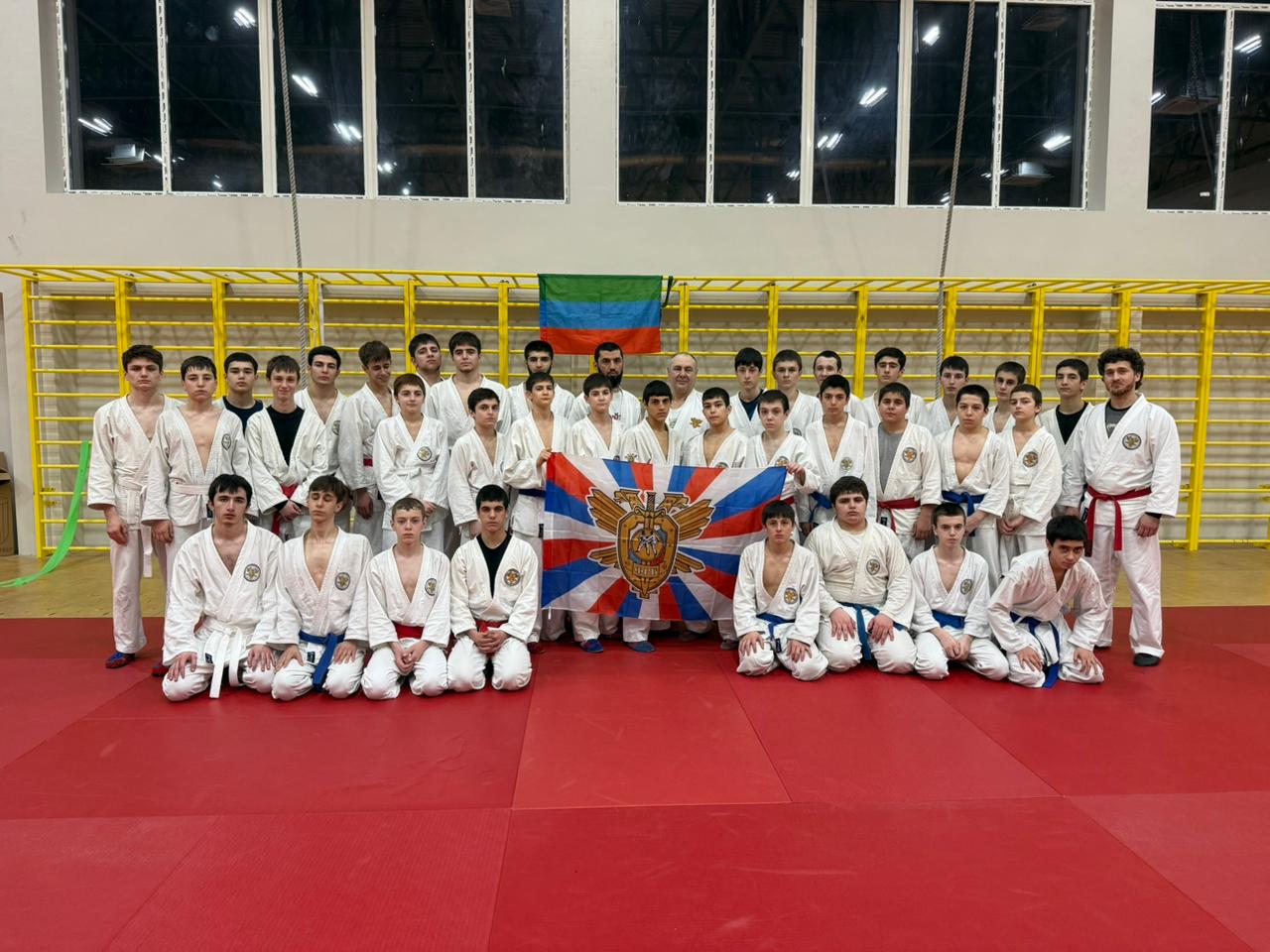 В махачкалинском Центре спортивных единоборств прошел республиканский семинар по рукопашному бою (раздел – демонстрация техники) В махачкалинском Центре спортивных единоборств прошел республиканский семинар по рукопашному бою (раздел – демонстрация техники)