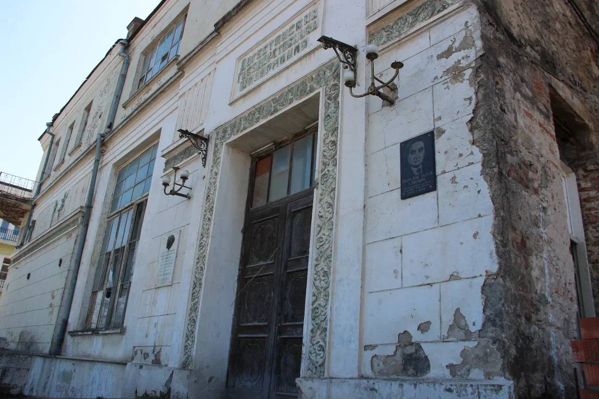 Продолжается реконструкция здания Дагестанской филармонии