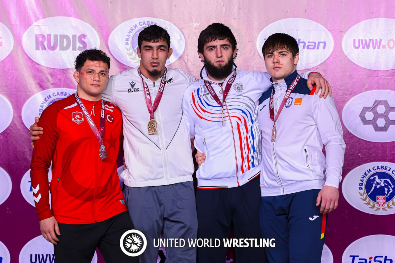 Сборная России по вольной борьбе среди юниоров до 23 лет уверенно финишировала на первом месте в общекомандном зачете Первенства Европы в Сербии Сборная России по вольной борьбе среди юниоров до 23 лет уверенно финишировала на первом месте в общекомандном зачете Первенства Европы в Сербии