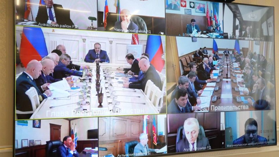 Проходит заседание Комиссии по координации работы по противодействию коррупции в Дагестане под председательством главы региона Сергея Меликова