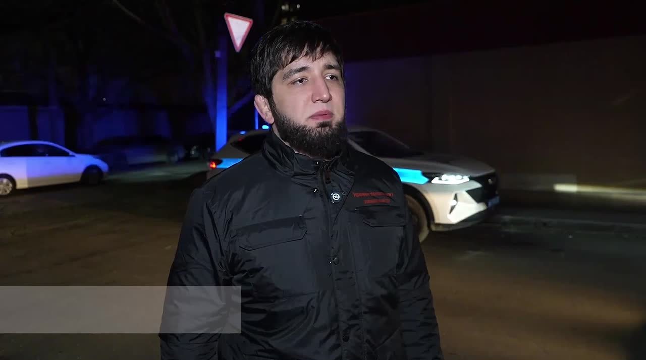 В Махачкале продолжается работа по выявлению и эвакуации брошенных и разукомплектованных автомобилей с улиц и дворовых территорий города