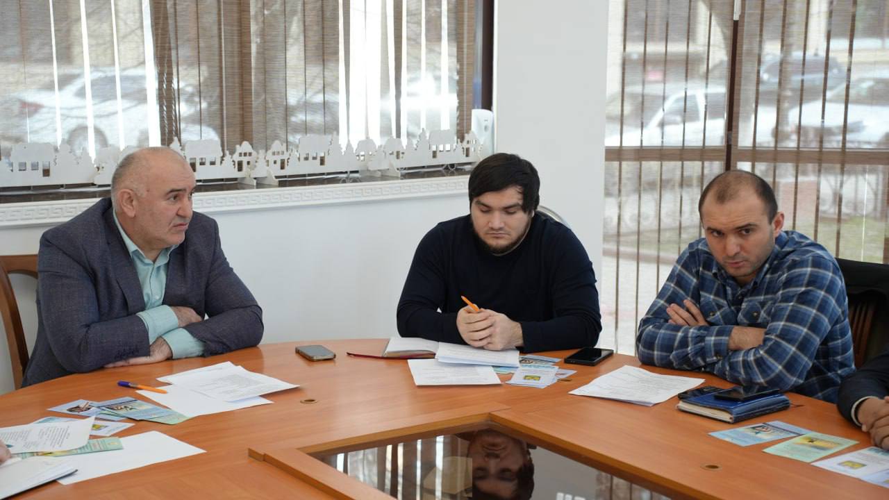 В Хасавюрте состоялась встреча с иностранными гражданами из центральноазиатских стран В Хасавюрте состоялась встреча с иностранными гражданами из центральноазиатских стран