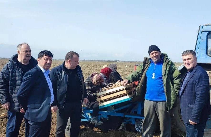 Состоялся рабочий выезд в село Кокрек Хасавюртовского района депутата Руслана Ибрагимова Состоялся рабочий выезд в село Кокрек Хасавюртовского района депутата Руслана Ибрагимова