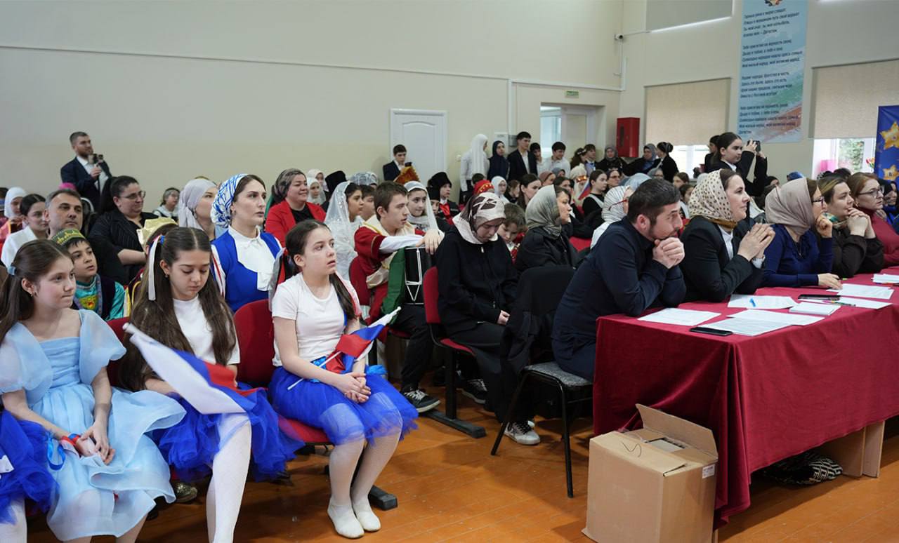 В Хасавюрте состоялся муниципальный этап конкурса «Самый классный классный - 2026» В Хасавюрте состоялся муниципальный этап конкурса «Самый классный классный - 2026»