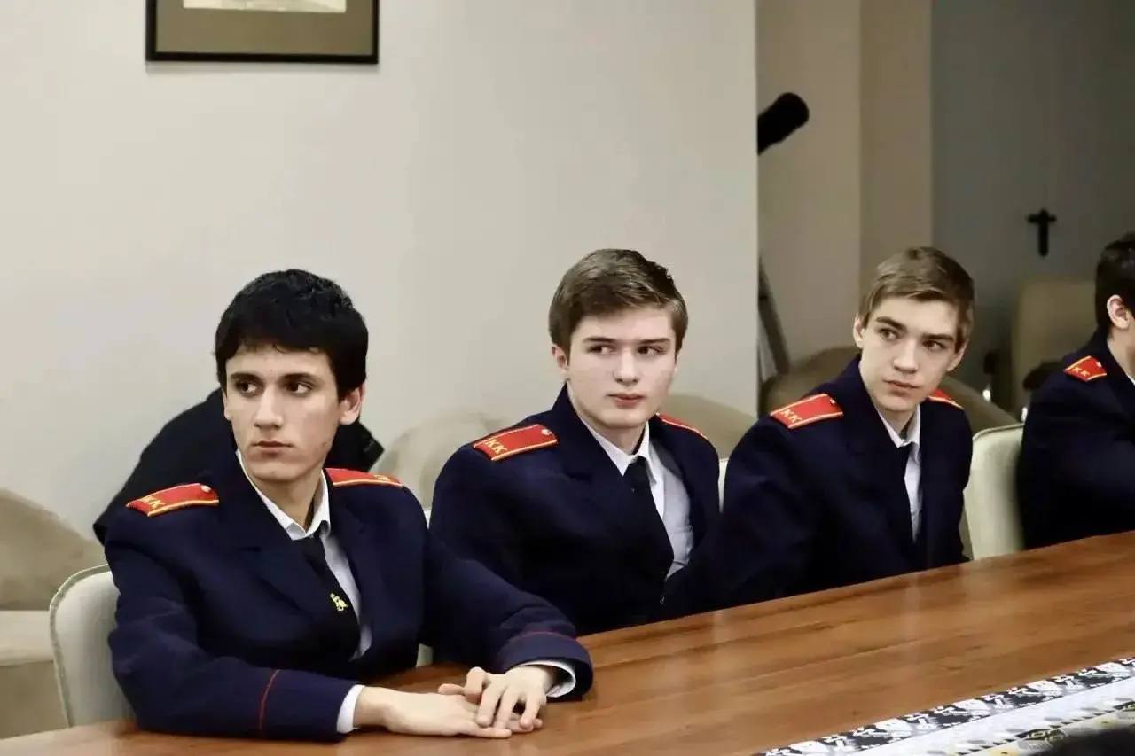 В Республике Дагестан проведено просветительское мероприятие на тему: «Россия — Крым. Снова вместе» В Республике Дагестан проведено просветительское мероприятие на тему: «Россия — Крым. Снова вместе»