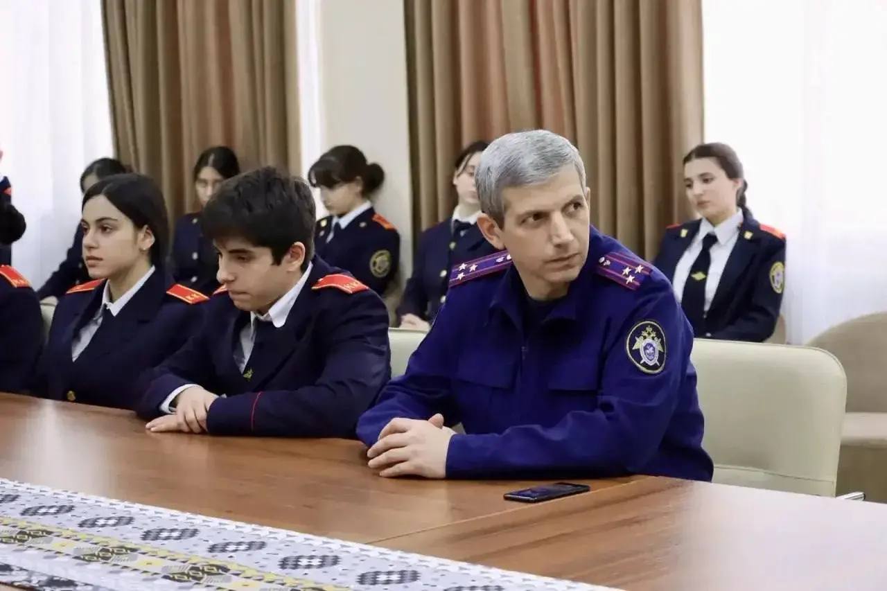 В Республике Дагестан проведено просветительское мероприятие на тему: «Россия — Крым. Снова вместе» В Республике Дагестан проведено просветительское мероприятие на тему: «Россия — Крым. Снова вместе»