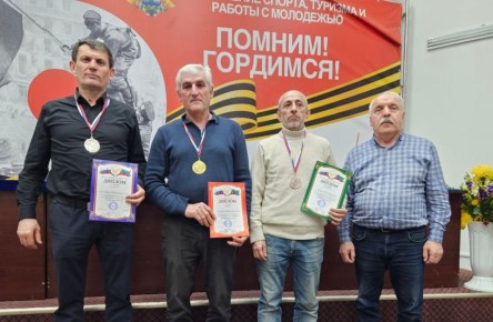 В Махачкале прошел чемпионат Дагестана международным шашкам