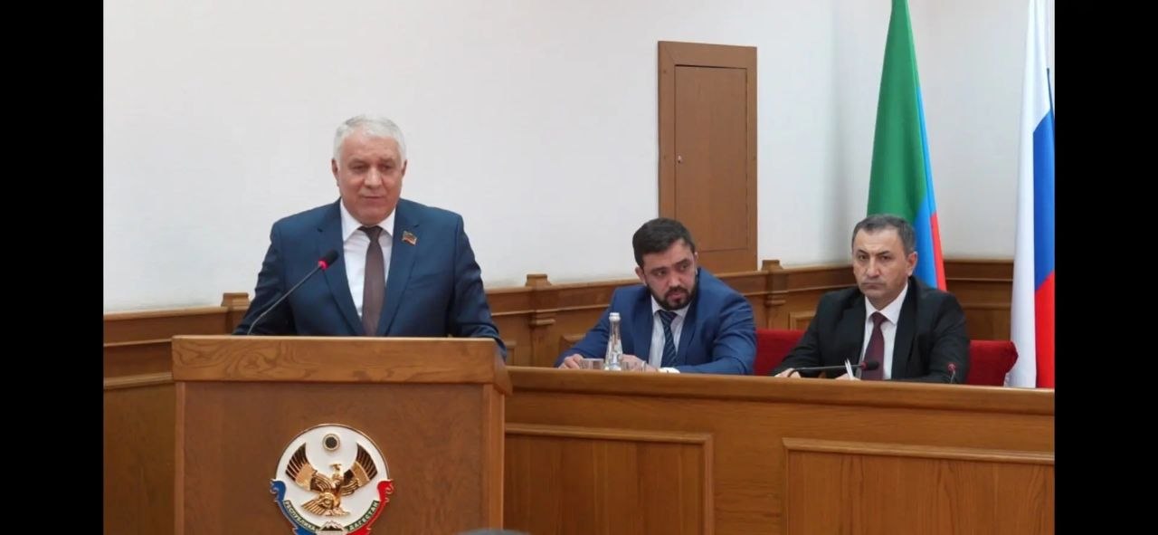 Председатель Комитета НС РД по нацполитике, вопросам общественных и религиозных объединений и межпарламентским связям Фирудин Раджабов принял участие в заседании Общественной палаты Махачкалы, где рассмотрели итоги ее работы Председатель Комитета НС РД по нацполитике, вопросам общественных и религиозных объединений и межпарламентским связям Фирудин Раджабов принял участие в заседании Общественной палаты Махачкалы, где рассмотрели итоги ее работы