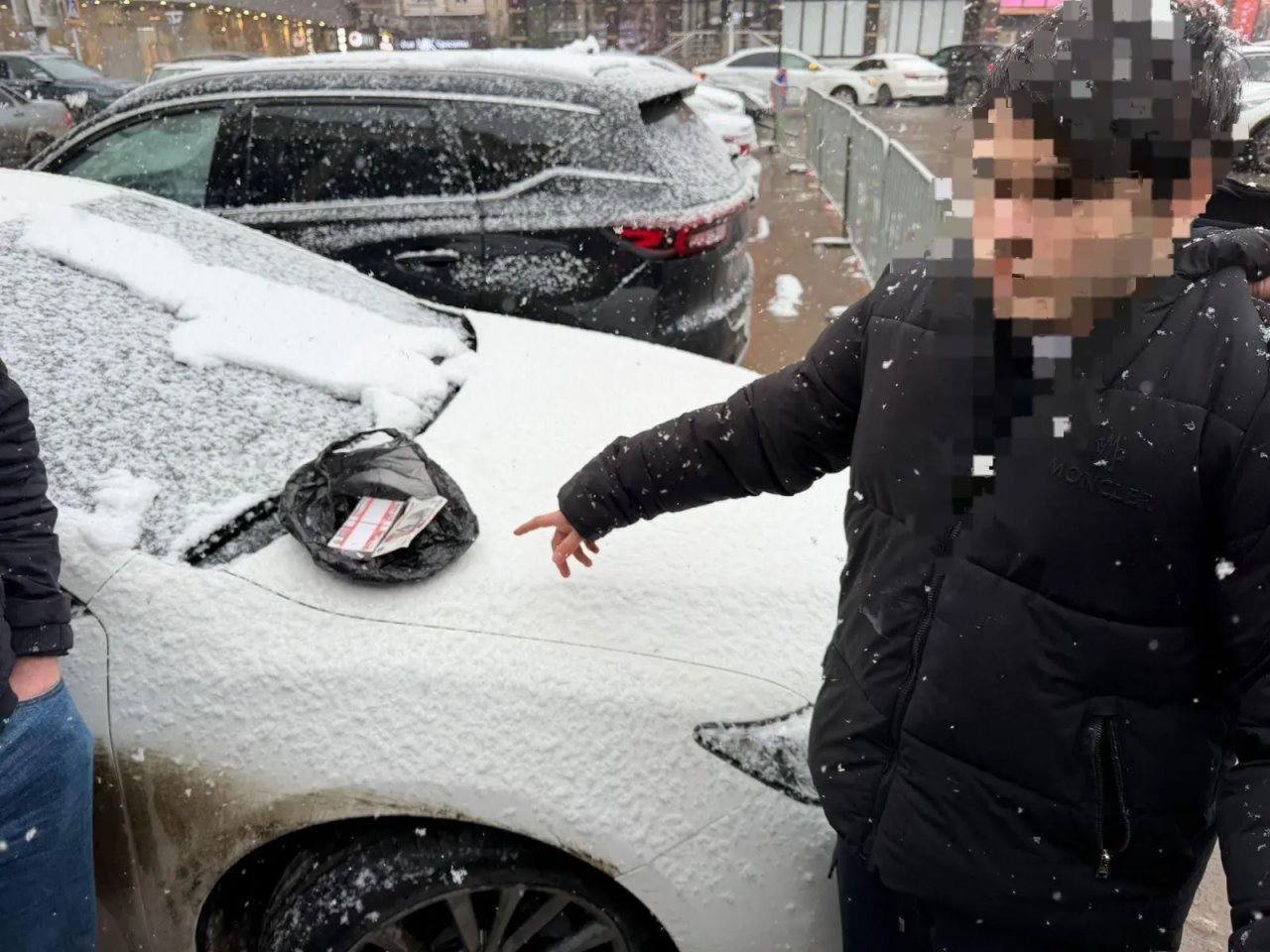 В Махачкале задержали четырех подростков, шантажировавших мужчину интимными видео В Махачкале задержали четырех подростков, шантажировавших мужчину интимными видео