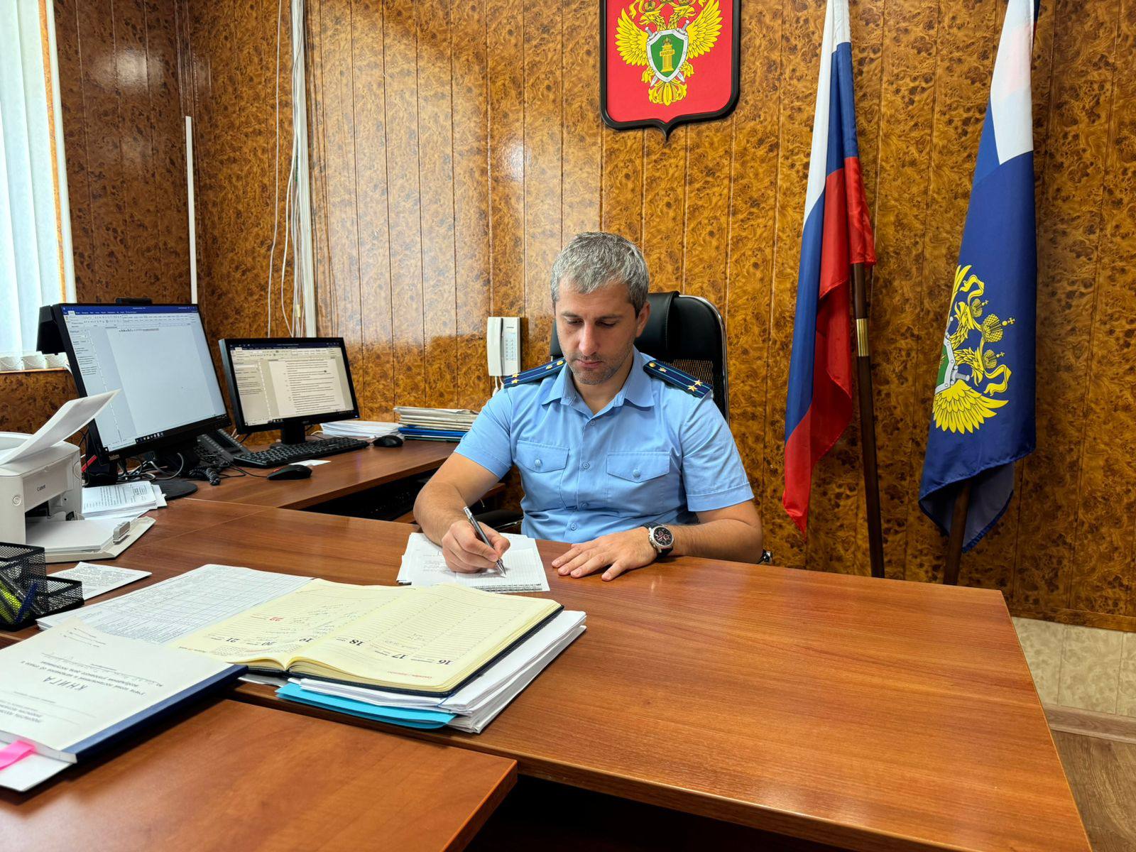 В Гумбетовском районе прокуратура выявила стоматологические кабинеты, в которых медицинские услуги оказывались без лицензии