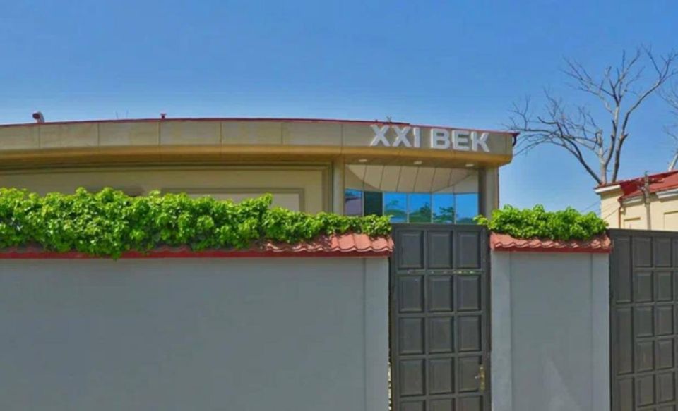 ��������������� ���������� �������� � ��������� �� 150 000 ������ �� ������� � ����� ����