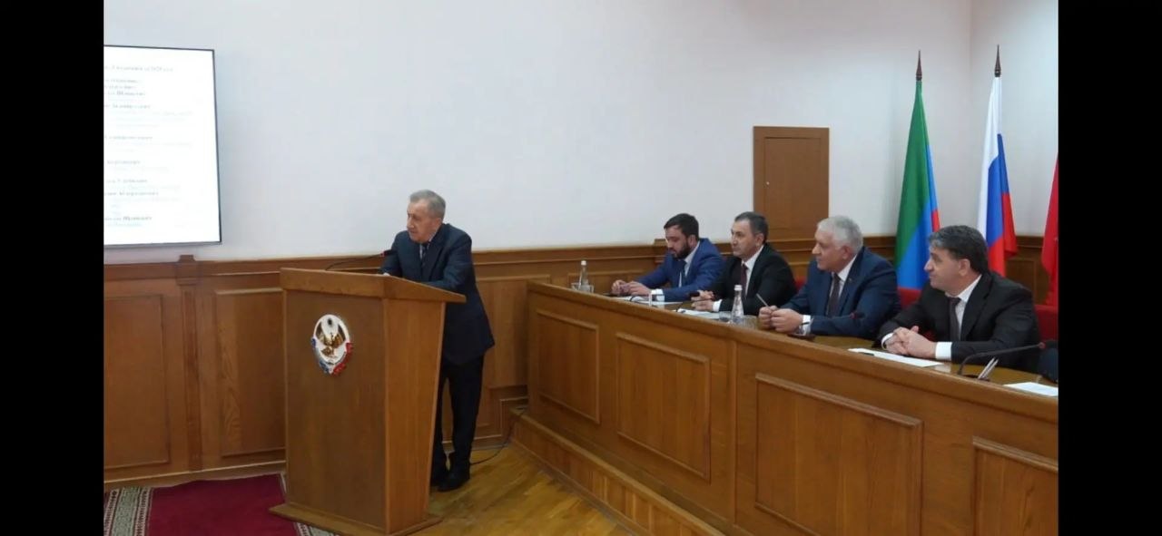 Председатель Комитета НС РД по нацполитике, вопросам общественных и религиозных объединений и межпарламентским связям Фирудин Раджабов принял участие в заседании Общественной палаты Махачкалы, где рассмотрели итоги ее работы Председатель Комитета НС РД по нацполитике, вопросам общественных и религиозных объединений и межпарламентским связям Фирудин Раджабов принял участие в заседании Общественной палаты Махачкалы, где рассмотрели итоги ее работы