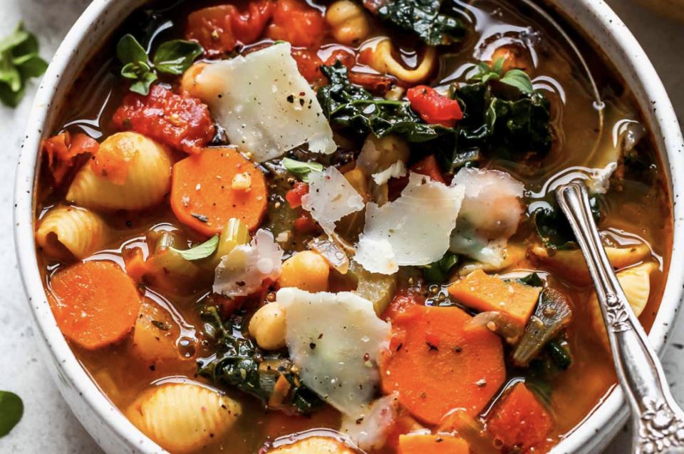 Как приготовить настоящий итальянский минестроне: секреты и рецепты