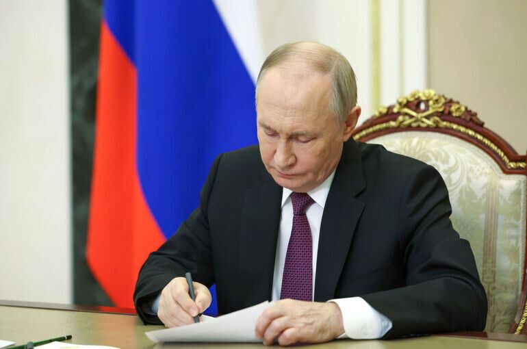 Путин утвердил закон, защищающий иностранных служащих в российской армии