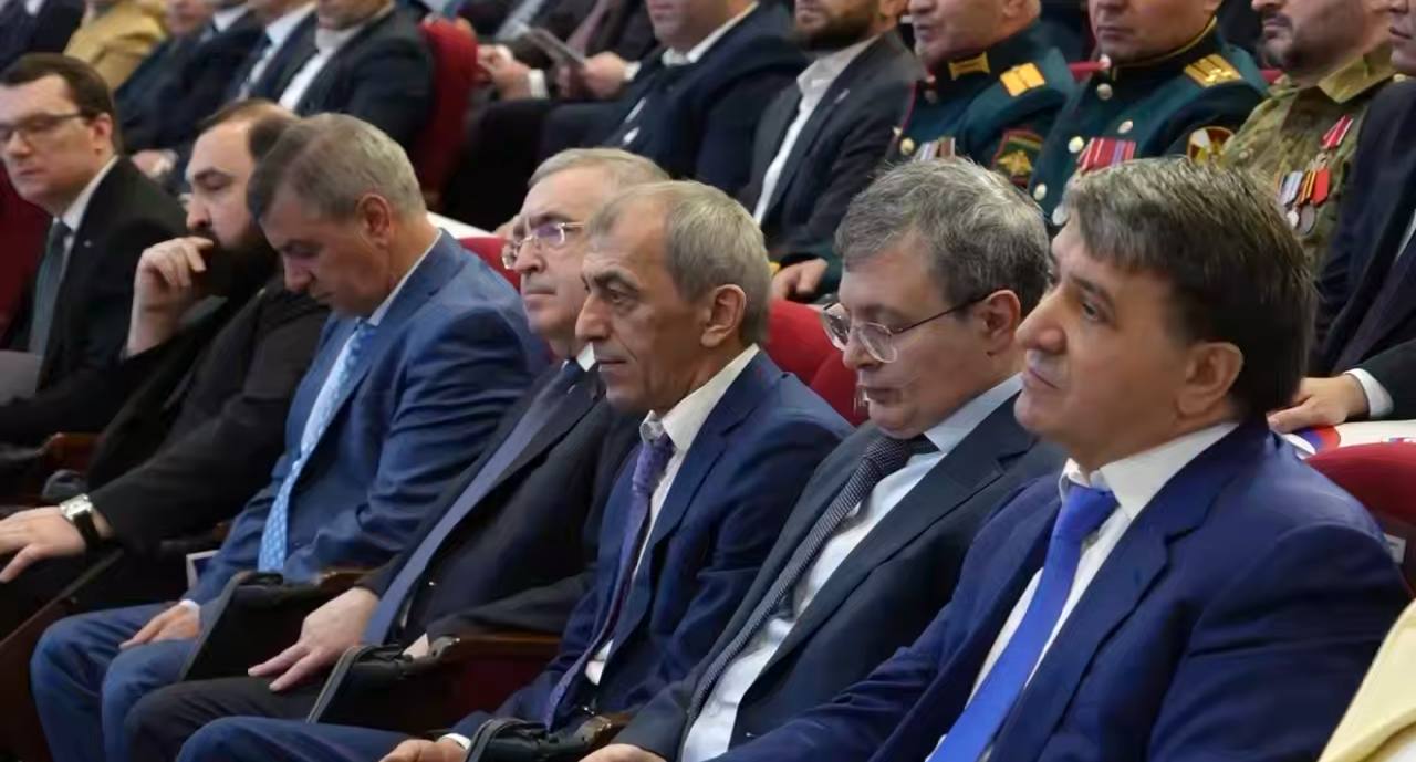 Борис Гонцов: Сегодня принял участие в отчётном форуме по реализации Народной программы партии «Единая Россия» под председательством Главы Республики Сергея Меликова Борис Гонцов: Сегодня принял участие в отчётном форуме по реализации Народной программы партии «Единая Россия» под председательством Главы Республики Сергея Меликова