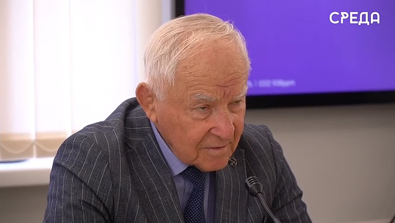 В Каспийске обсудили внедрение искусственного интеллекта в школьное образование