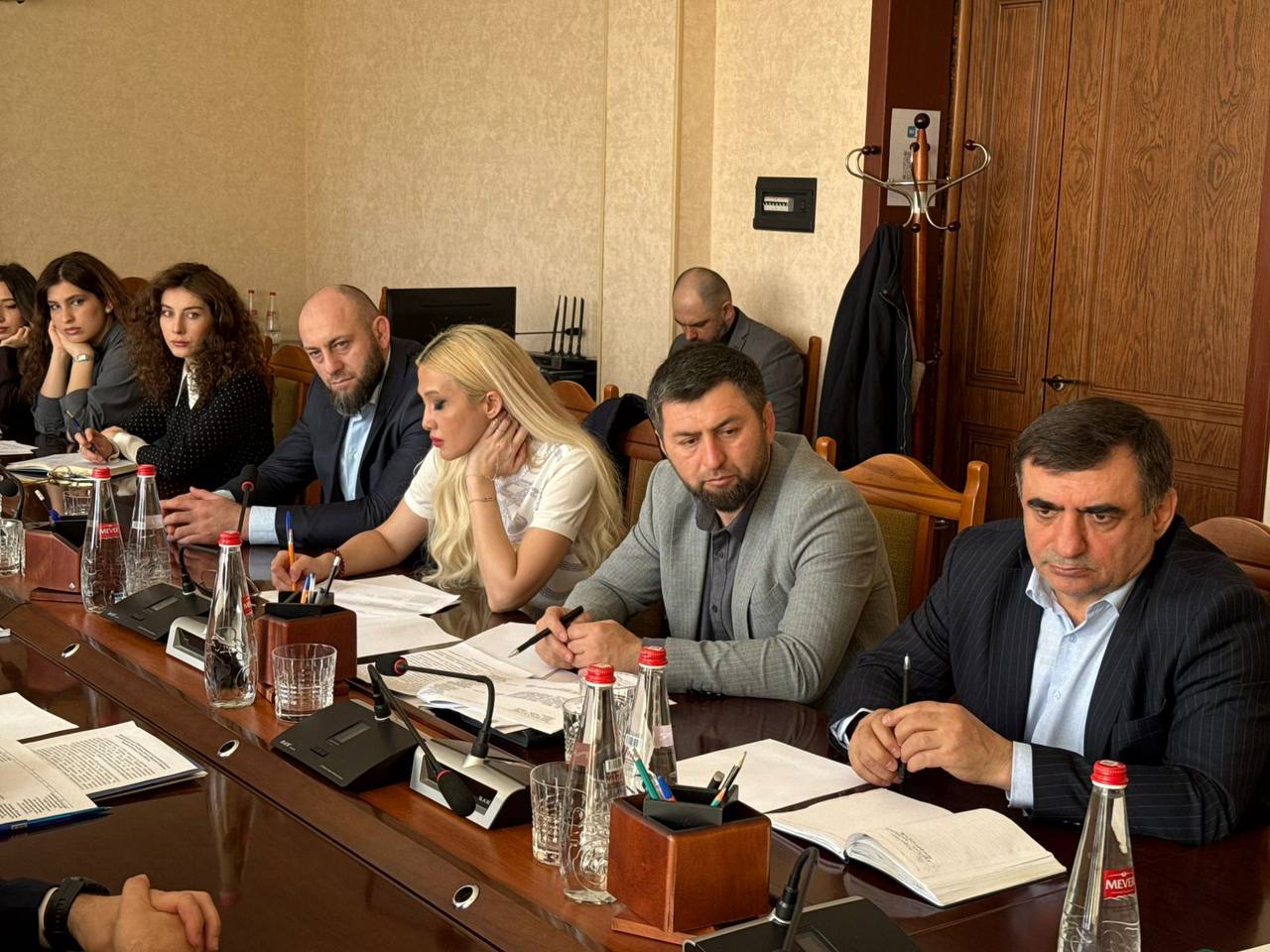 В Минэкономразвития Дагестана обсудили вопросы цифровизации предпринимательства В Минэкономразвития Дагестана обсудили вопросы цифровизации предпринимательства