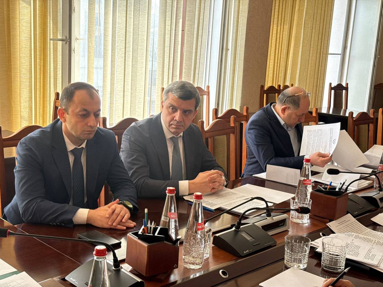 В Минэкономразвития Дагестана обсудили вопросы цифровизации предпринимательства В Минэкономразвития Дагестана обсудили вопросы цифровизации предпринимательства