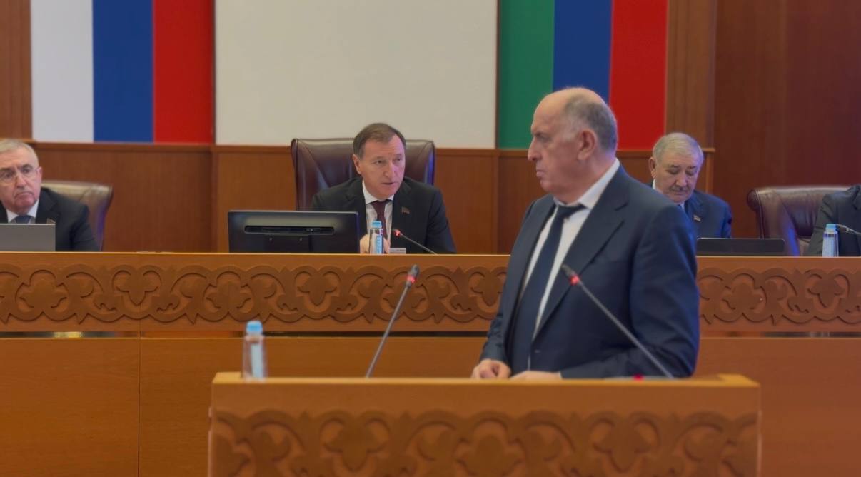 Спикер парламента Дагестана Заур Аскендеров поблагодарил Правительство республики за совместную работу, подводя итоги последних пяти лет