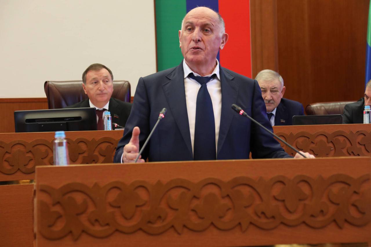 Уважаемые избербашцы!. Сегодня Председатель Правительства Республики Дагестан Абдулмуслим Абдулмуслимов в своем ежегодном отчете перед Народным Собранием РД озвучил важнейшие итоги социально-экономического развития...