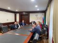 Руководство Минтранса и Дагестанавтодора следит за отчетом Правительства республики о проделанной работе за 2025 год