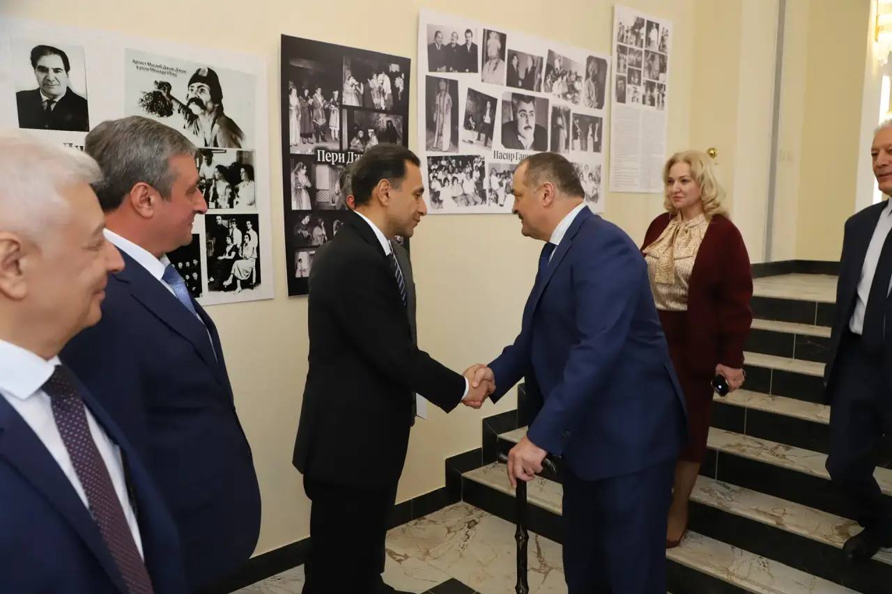 Пожар, закрытие и вторая жизнь: как развивался Азербайджанский театр? Пожар, закрытие и вторая жизнь: как развивался Азербайджанский театр?