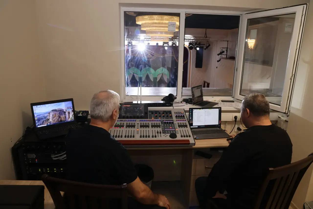 Пожар, закрытие и вторая жизнь: как развивался Азербайджанский театр? Пожар, закрытие и вторая жизнь: как развивался Азербайджанский театр?