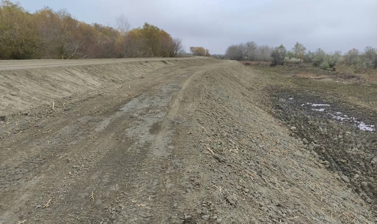 Защита от наводнений: в Дагестане завершен капремонт трех участков водооградительных валов на реке Терек Защита от наводнений: в Дагестане завершен капремонт трех участков водооградительных валов на реке Терек