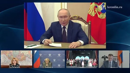 Путин открыл обновлённый Азербайджанский музыкально-драматический театр в Дербенте