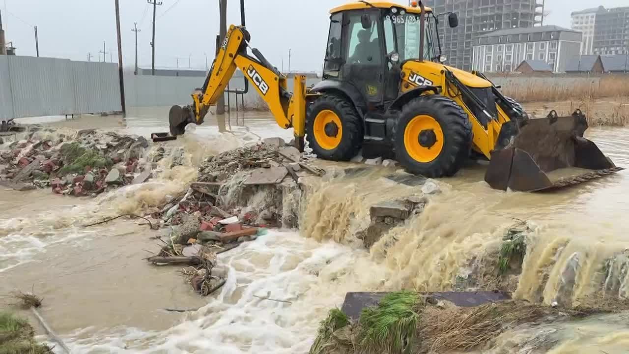 Работы по демонтажу самовольной застройки участков Маисеевского ручья и очистка русла для свободного прохождения воды