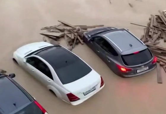 Синоптик назвала причину аномальных ливней в Чечне и Дагестане Синоптик назвала причину аномальных ливней в Чечне и Дагестане