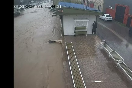 Житель Дагестана, спасший маленького ребенка из бурного течения, сказал РЕН ТВ, что любой человек на его месте поступил бы также