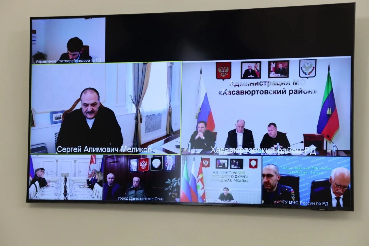 Сергей Меликов поблагодарил руководителя Хасавюртовского района Багаутдина Мамаева за работу по ликвидации последствий ливней и помощи людям