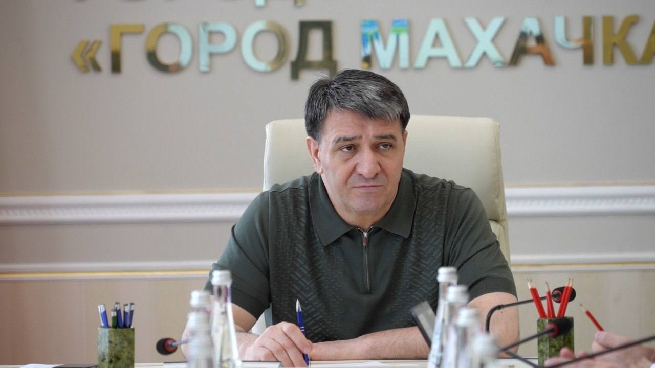 В эти минуты мэр столицы Джамбулат Салавов проводит очередное заседание рабочей группы по устранению последствий подтоплений В эти минуты мэр столицы Джамбулат Салавов проводит очередное заседание рабочей группы по устранению последствий подтоплений